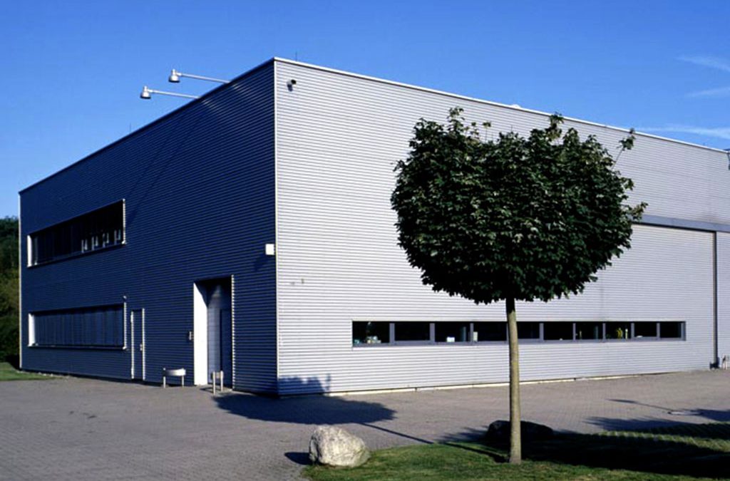 Hanke-Bau-Isernhagen-Buero-Ausstellungsgebaeude-Engel-3