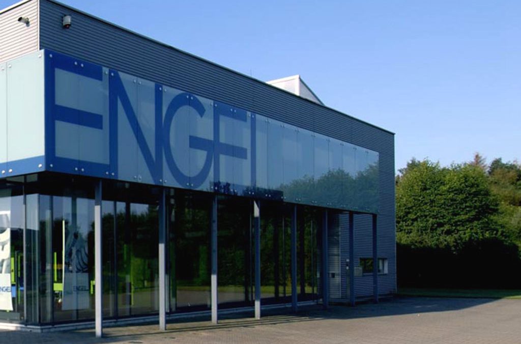 Hanke-Bau-Isernhagen-Buero-Ausstellungsgebaeude-Engel-4
